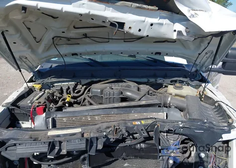 2015 Ford F-250 Xl z USA, uszkodzony, nr VIN 1FTBF2B67FEB76432